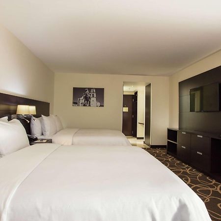 Doubletree By Hilton Toluca Hotel Kültér fotó