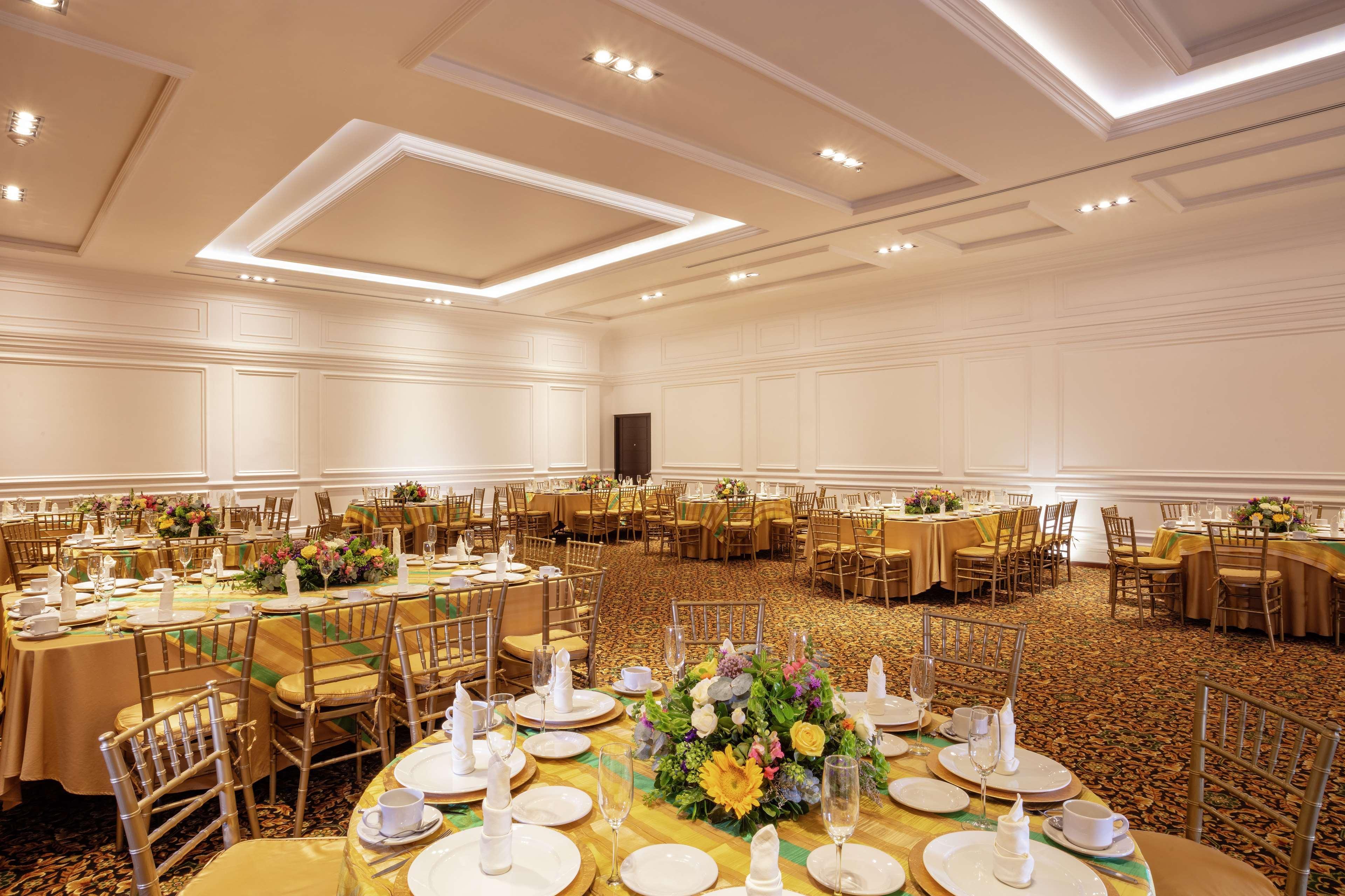 Doubletree By Hilton Toluca Hotel Kültér fotó