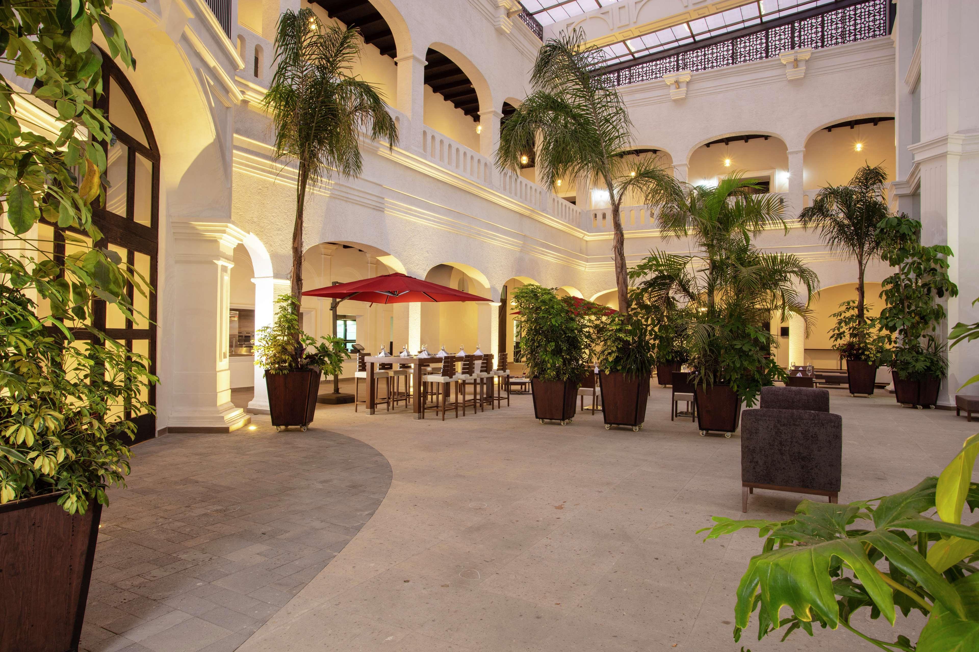 Doubletree By Hilton Toluca Hotel Kültér fotó