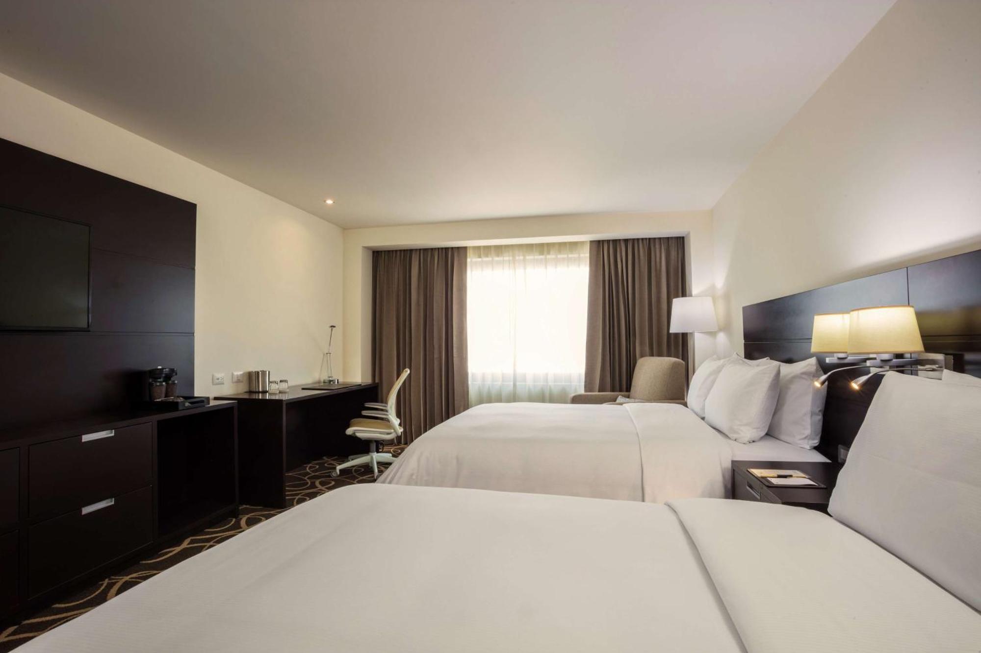 Doubletree By Hilton Toluca Hotel Kültér fotó