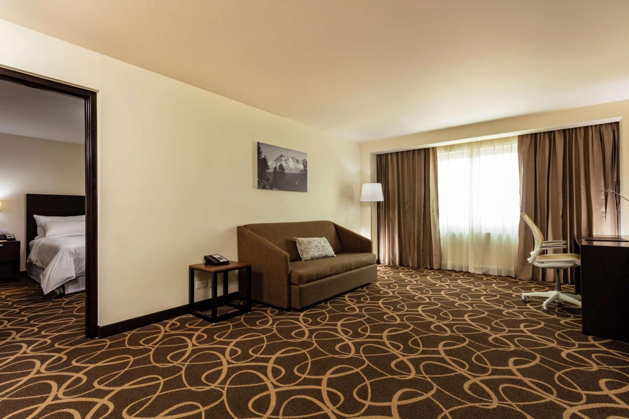 Doubletree By Hilton Toluca Hotel Kültér fotó